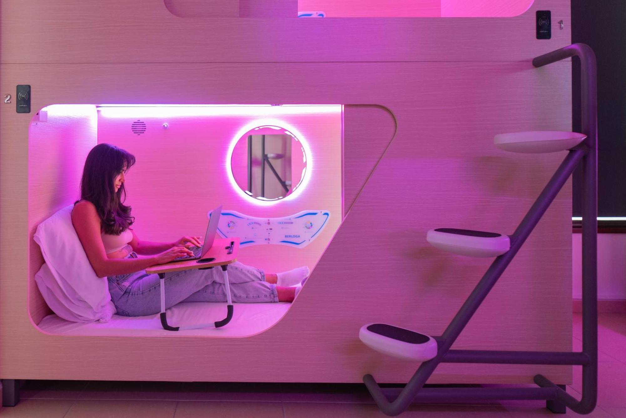 Berloga Capsule Jbr Hotel Dubai Eksteriør billede