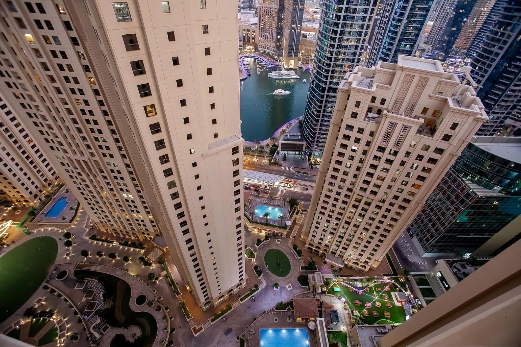 Berloga Capsule Jbr Hotel Dubai Eksteriør billede